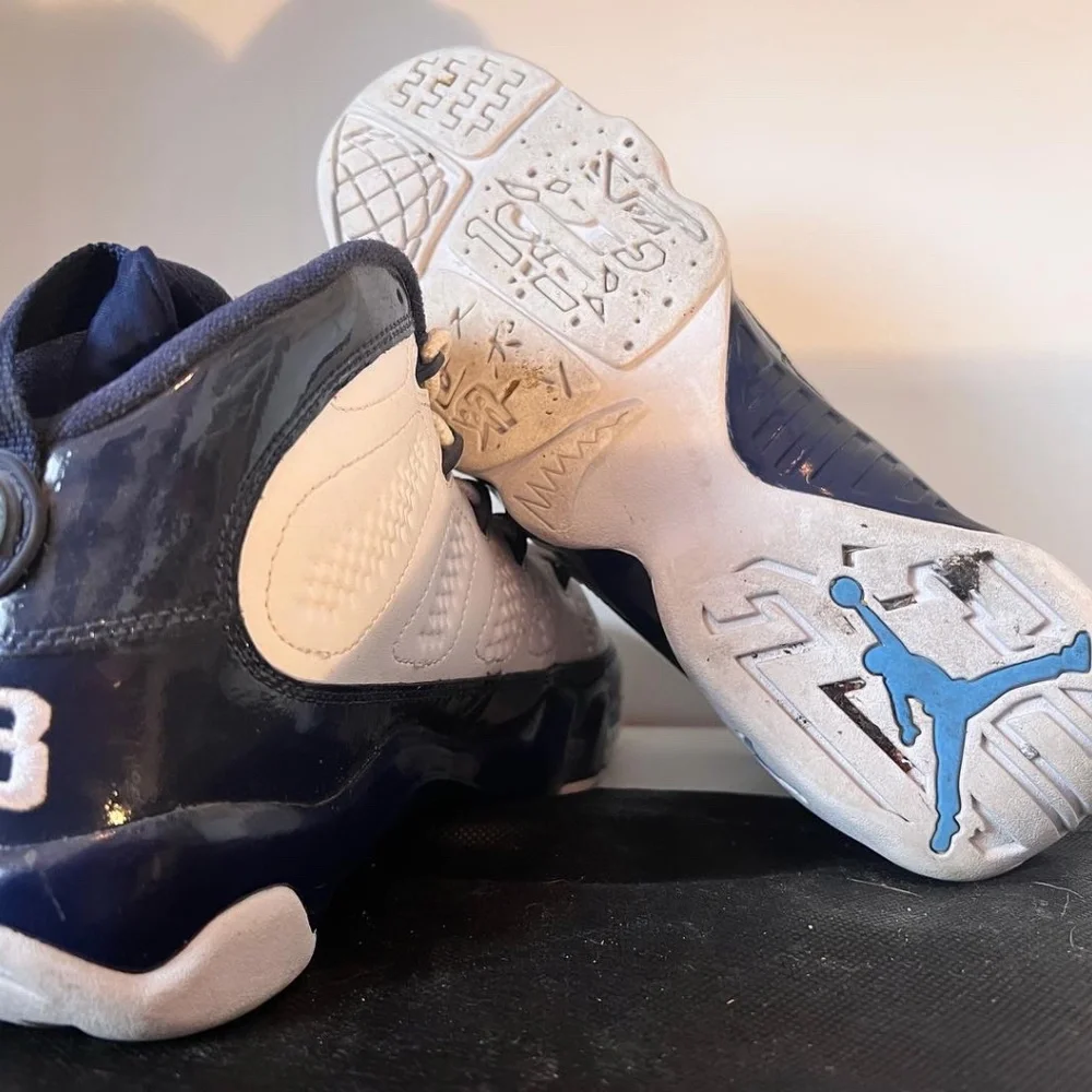 Sneaker - Picture 8 of 8